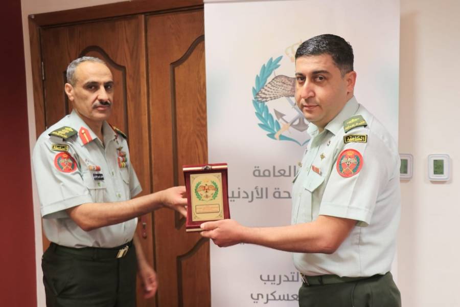 تخريج دورة التطبيقات المحاسبية على برنامج Excel للضبـاط