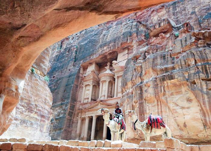 الرواشدة : خمس سياح الأردن من الخليج