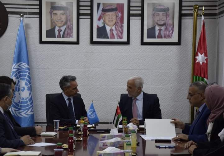 التنمية الاجتماعية ومكتب هيئة الأمم المتحدة للمرأة يوقعان إتفاقية لتمكين المرأة اقتصاديا من خلال برامج الواحة .