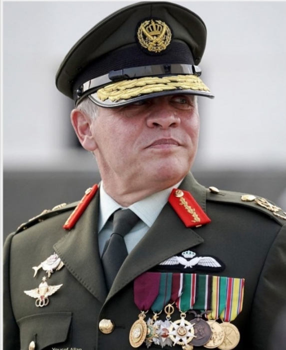 رئيس  مؤسسة أعمار الطفيله الشيخ العوران نقف صفا واحدا مع قيادة الوطن