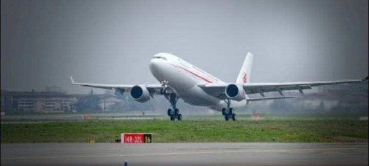 الجزائر: برنامج إضافي للنقل الجوي والبحري خلال الصيف