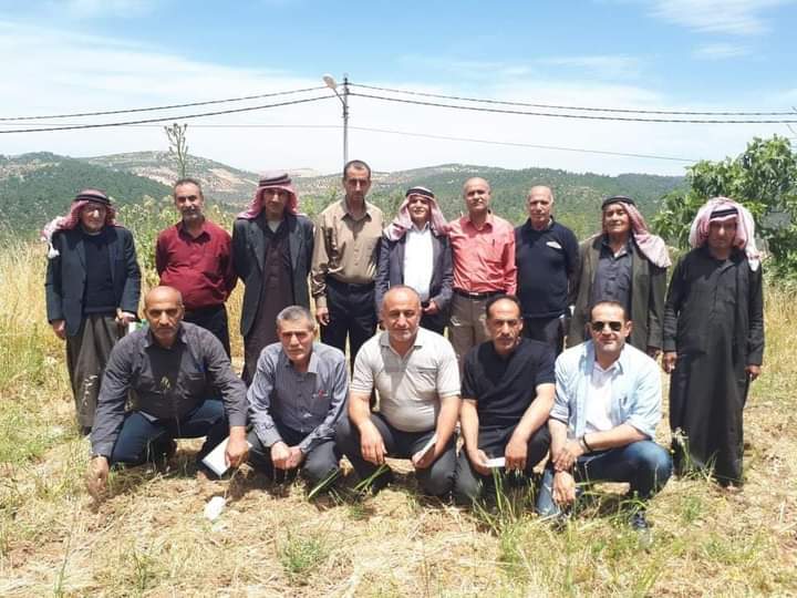 البحوث الزراعية ينفذ مدرسة الزيتون الحقلية في محافظة جرش