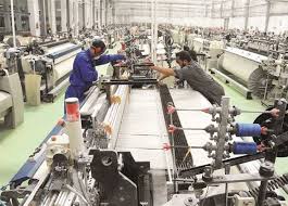 صُنّاع واقتصاديون: الصناعة الأردنية تحتاج التمويل المالي بتكلفة مخفّضة