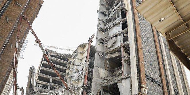مصرع 5 أشخاص إثر انهيار مبنى جنوب غرب إيران