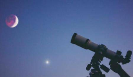 دولة عربية تحدد اول أيام عيد الأضحى فلكيا