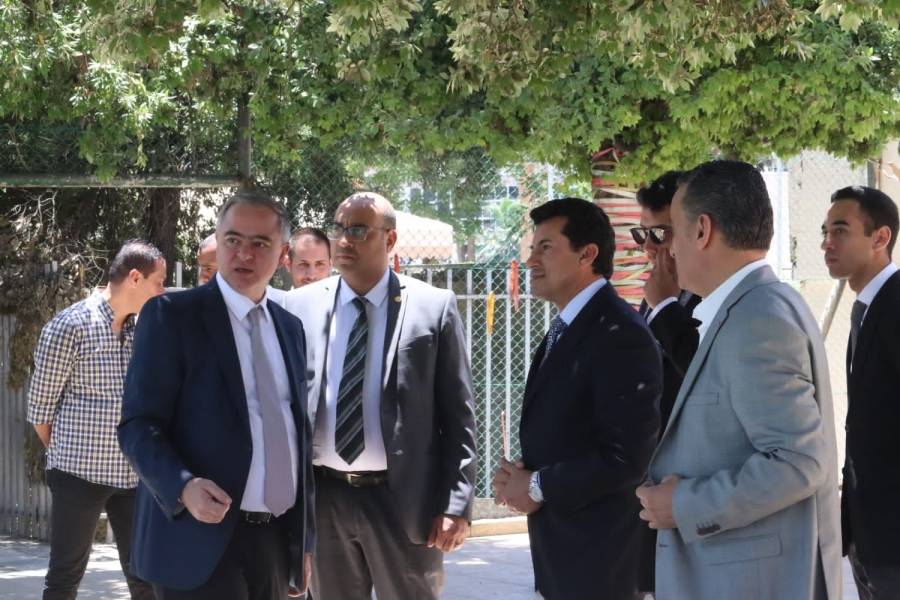 وزير الشباب ونظيره المصري يبحثان أوجه التعاون المشترك