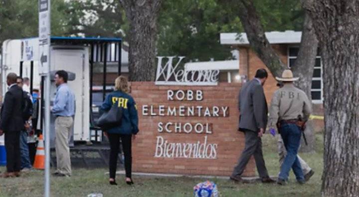 عاجل ..إطلاق نار في مدرسة ابتدائية في الولايات المتحدة يخلف 21 قتيلا من بينهم 18 طفلا