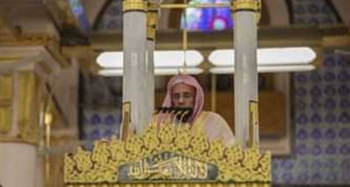 إمام المسجد النبوي :التفكر بآيات الله الكونية
