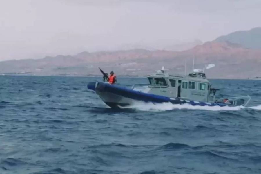 انقاذ سائحة فقدت وعيها على متن قارب في مياه العقبة