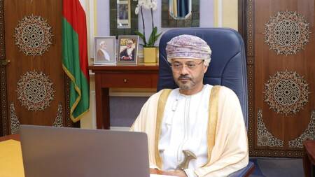 وزير الخارجية العُماني: لن ننضم لاتفاقيات إبراهيم للسلام مع إسرائيل