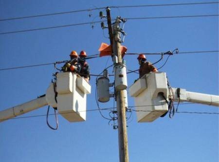 فصل التيار الكهربائي عن مناطق في العقبة الاثنين (أسماء)