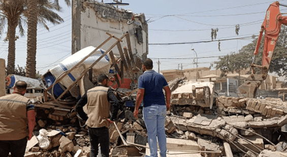 انهيار مطعم وسط بغداد.. ومحاصرون تحت الأنقاض