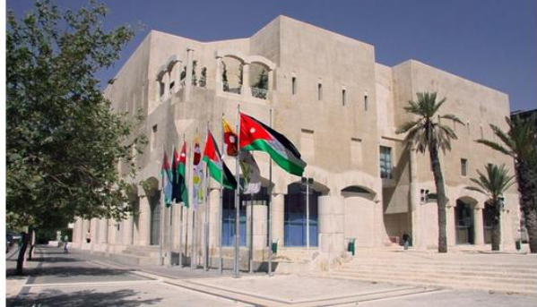 الأمانة تدعو للاستفادة من قرار إعفاء 50 من رسوم رخص لافتة موقع بناء