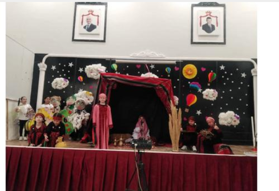 تربية ماركا تقيم مهرجان مسرحة المناهج والمسرح المدرسي احتفالا بعيد الاستقلال