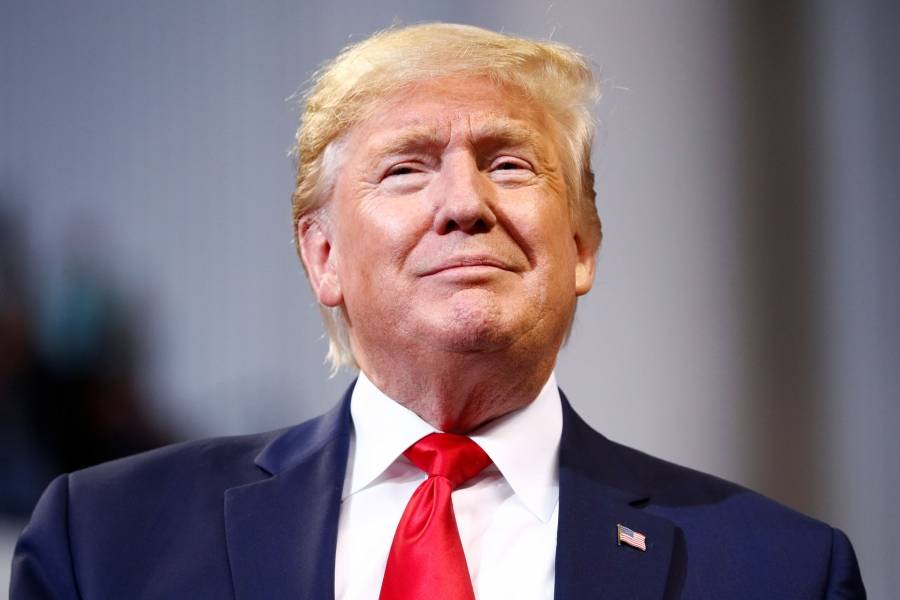 ترامب يدعو إلى السماح بحمل المدرسين للسلاح