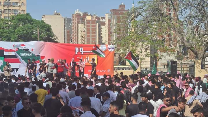 السفارة الأردنية تشارك طلبة الطب في جامعة الاسكندرية بيوم الجاليات _صور