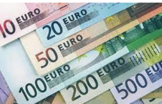 تراجع اليورو عالميا