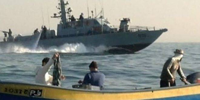 بحرية الاحتلال تجدد اعتداءاتها على الصيادين الفلسطينيين