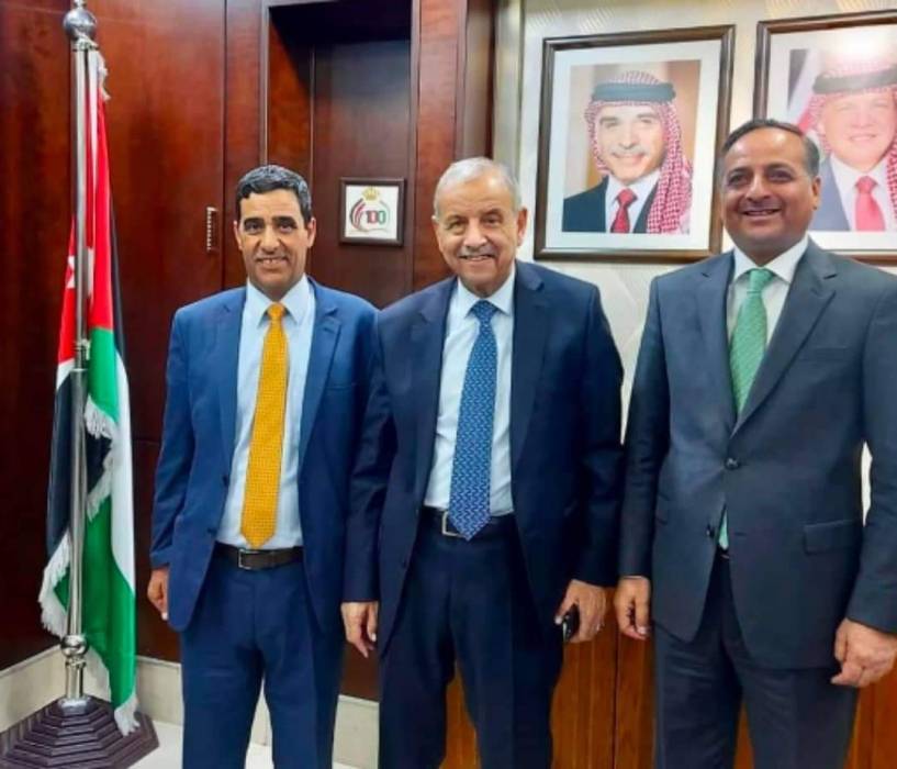 كريشان يلتقي رئيس بلدية صبحا والدفيانه .