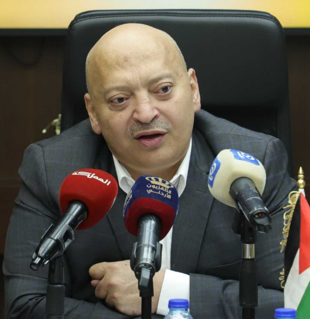 حمادة يطالب بإعفاء المطاعم غير المصنفة سياحيا من ضريبة المبيعات