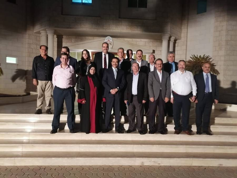 السفير القهيوي  يلتقي وفدين يزورا سلطنة عُمان ...صور