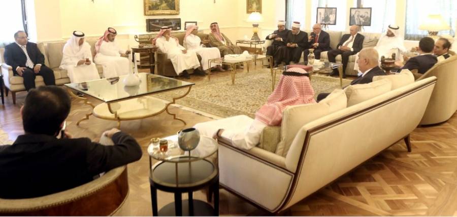 السفير السعودي لدى الأردن يقيم مأدبة غداء تكريمًا لوزير الحج والعمرة السعودي