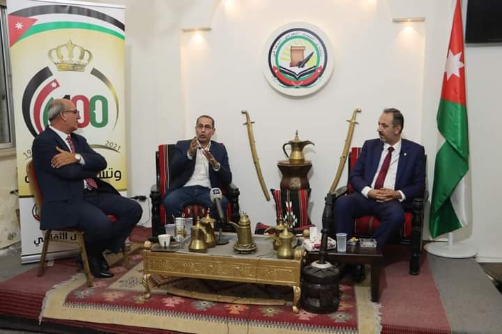 البراري والزعبي يشخصان الحالة الثقافية الأردنية في ندوة في البيت العربي
