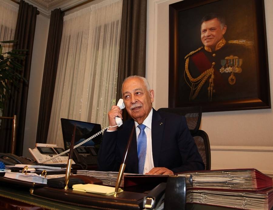 العيسوي ينقل تعازي الملك إلى التل وأبو حسان والمجالي