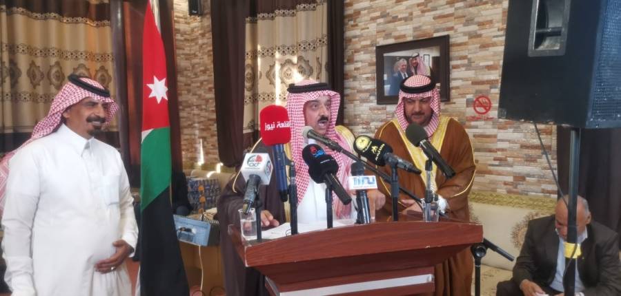 الشيخ عبد الكريم الحويان يقيم احتفالًا  ضخمًا  بعيد الاستقلال ال76...صور