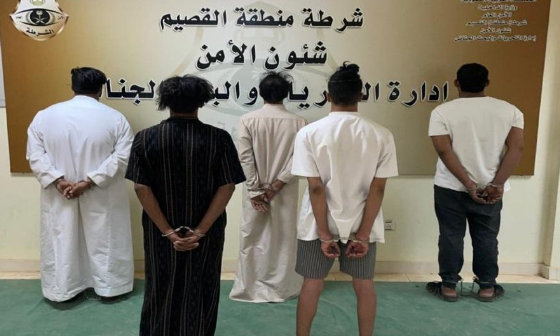 السعودية.. القبض على 5 مواطنين سرقوا شاليهات واستراحات