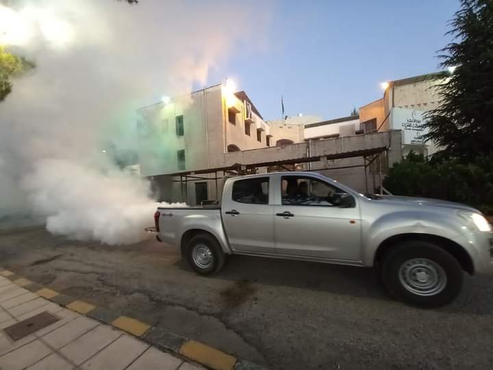 بلدية عجلون تنفذ حملات لمكافحة الحشرات والقوارض