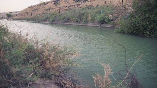 انتشال جثة سيدة خمسينية من قناة الملك عبدالله