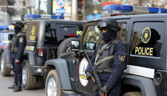 مذبحة أسرية.. مصري يقتل والده و 4 من أشقائه