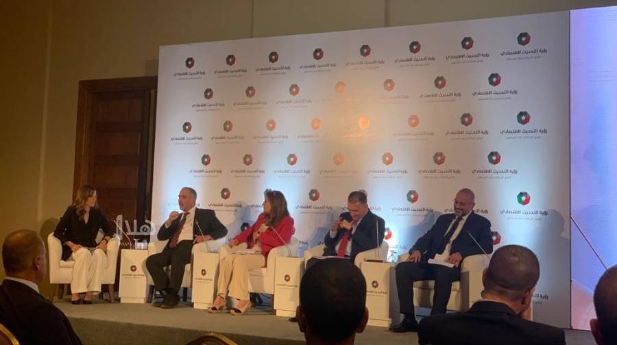 الخدمات المستقبلية في “الرؤية الاقتصادية”: إطلاق الـ 5G والاستفادة من التجارة الإلكترونية