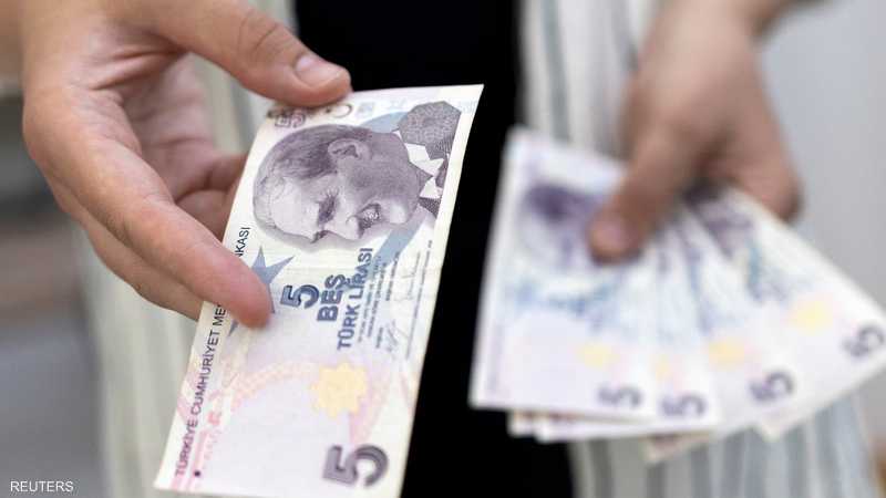 مخاوف التضخم تقود الليرة التركية نحو مستويات تاريخية متدنية