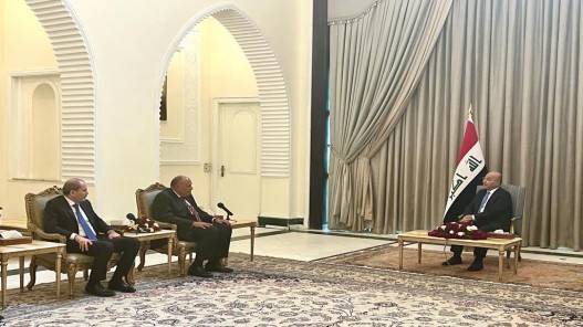 الرئيس العراقي يؤكد ضرورة تعزيز العلاقات مع الأردن ومصر