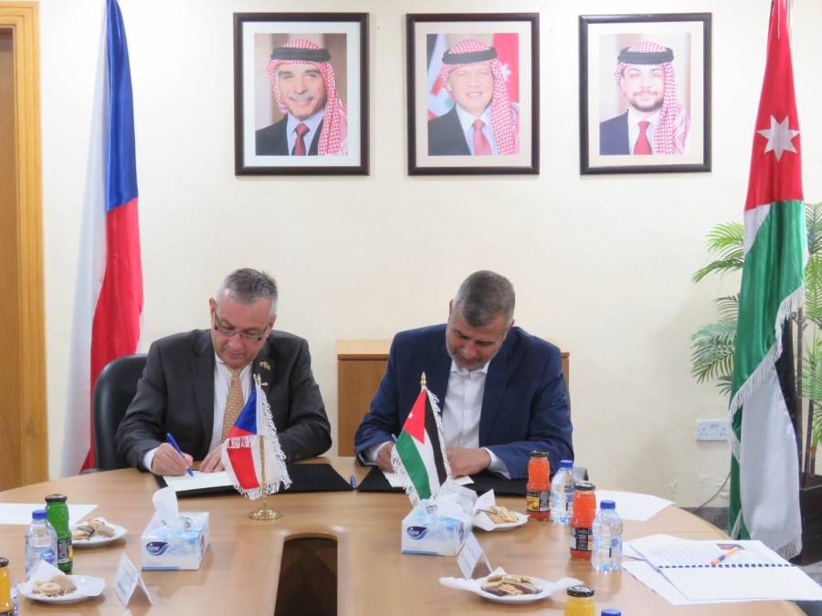 مذكرة تفاهم اردنية –تشيكية للتعاون في مجال الطاقة والتعدين ...صور