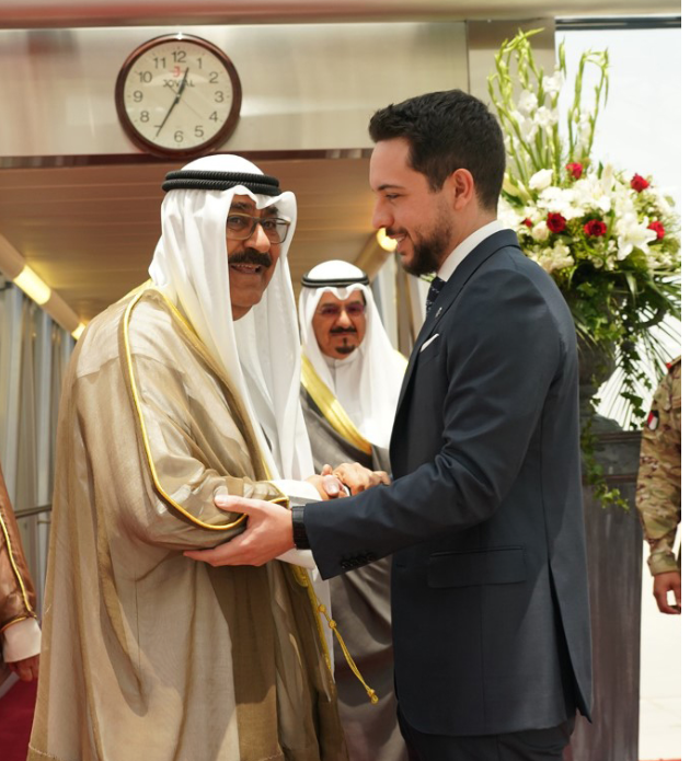 ولي العهد يصل الكويت في زيارة رسمية