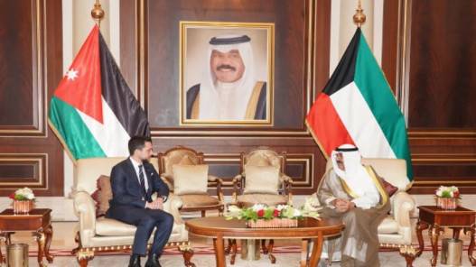 ولي العهد يصل الكويت في زيارة رسمية