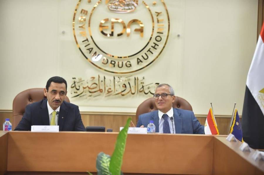 مهيدات يبحث مع رئيس هيئه الدواء المصرية سبل تذليل التحديات التي تواجه التكامل الدوائي بين البلدين