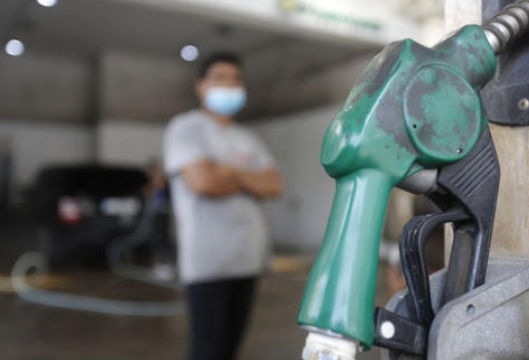 كم سيبلغ سعر صفيحة البنزين؟ خبير أردني يجيب