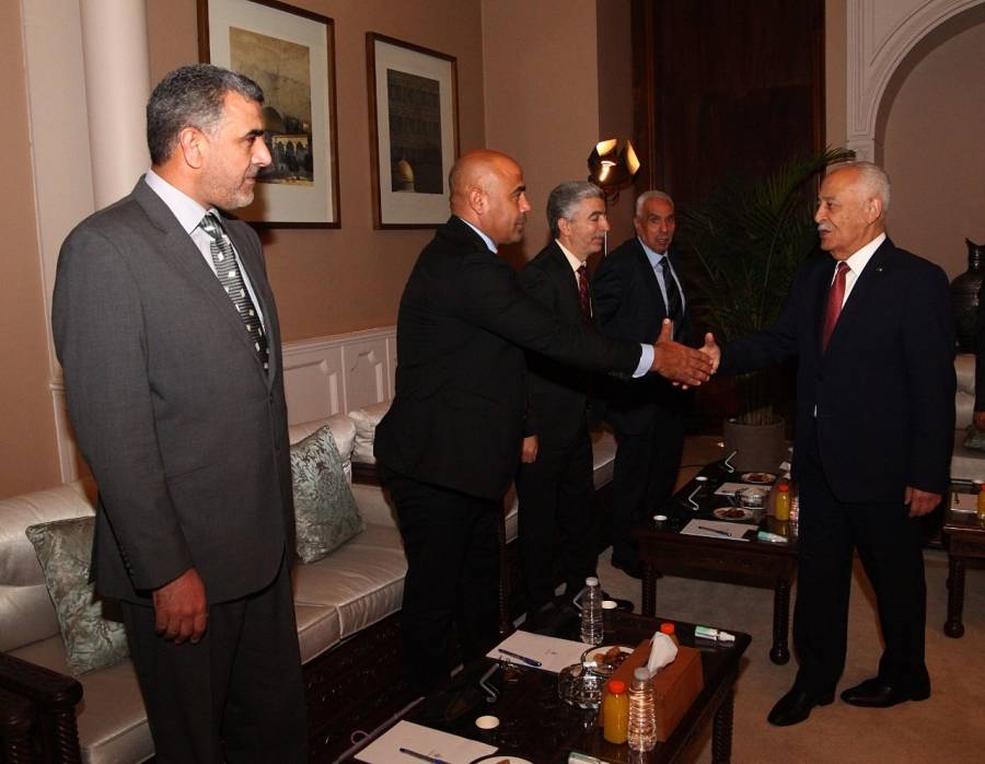 العيسوي يلتقي ممثلي ووجهاء أهالي جمعية ابو ديس...صور