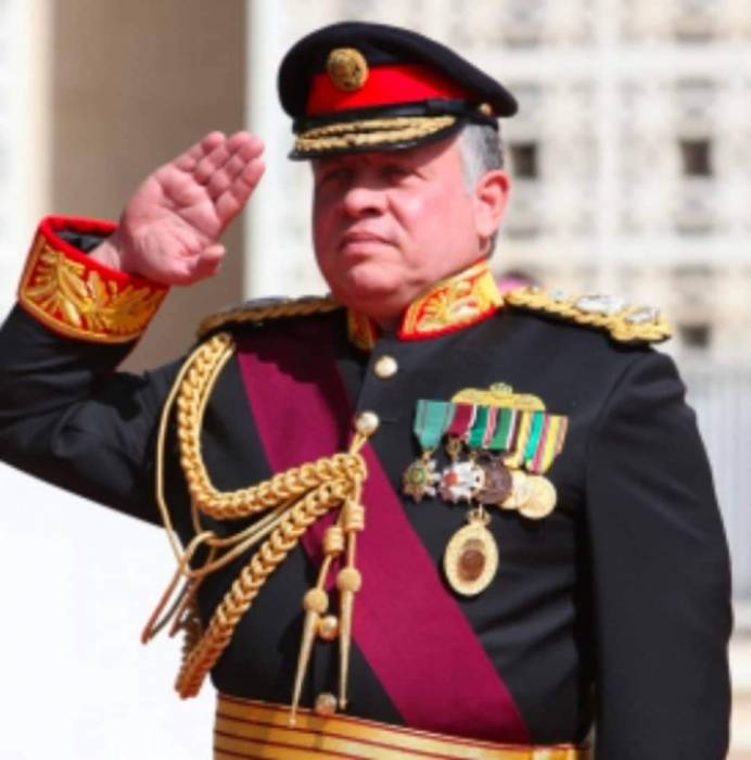 رجل الأعمال رائد ناصر الدين يهنئ الملك بعيد الجلوس الملكي وذكرى الثورة العربية الكبرى ويوم الجيش..