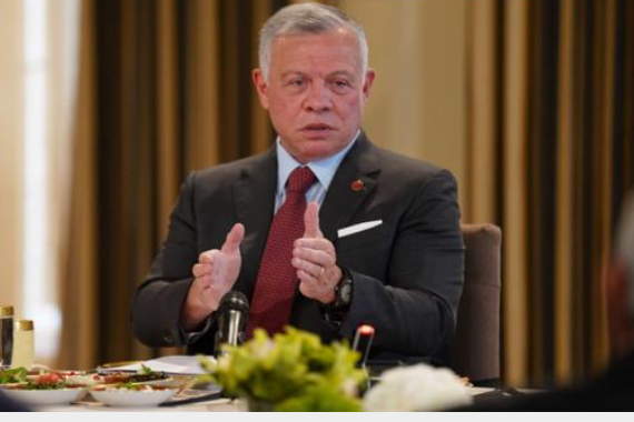 الملك يفتتح مشروع توسعة وإعادة تأهيل الميناء الصناعي في العقبة