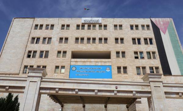 الخدمة المدنية: بدء تدريب حديثي التخرج