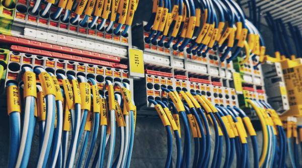 توقع بدء تنفيذ الربط الكهربائي الأردنيالسعودي العام المقبل