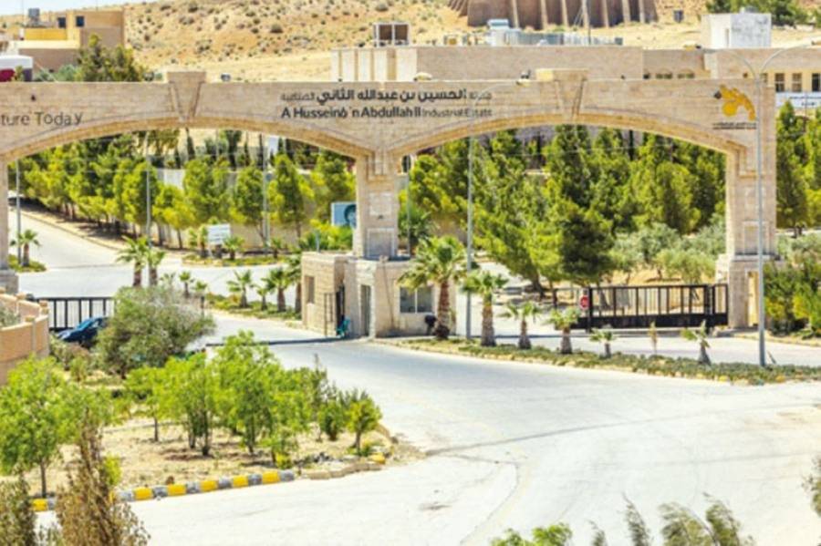 صرخة عمال .... موظفي مصنع الجمل والفلك في مدينة الأمير الحسين بن عبدالله الثاني الصناعيه يستنجدون ويطالبون بحقوقهم