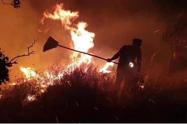 مع ارتفاع درجات الحرارة.. الدفاع المدني يحذر من الحرائق