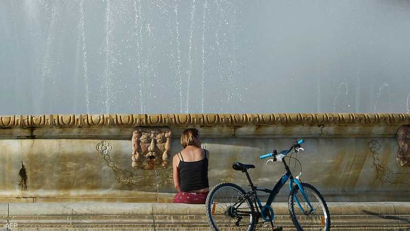 إسبانيا تكتوي بأشد موجة حر تسبق الصيف منذ 20 عاما