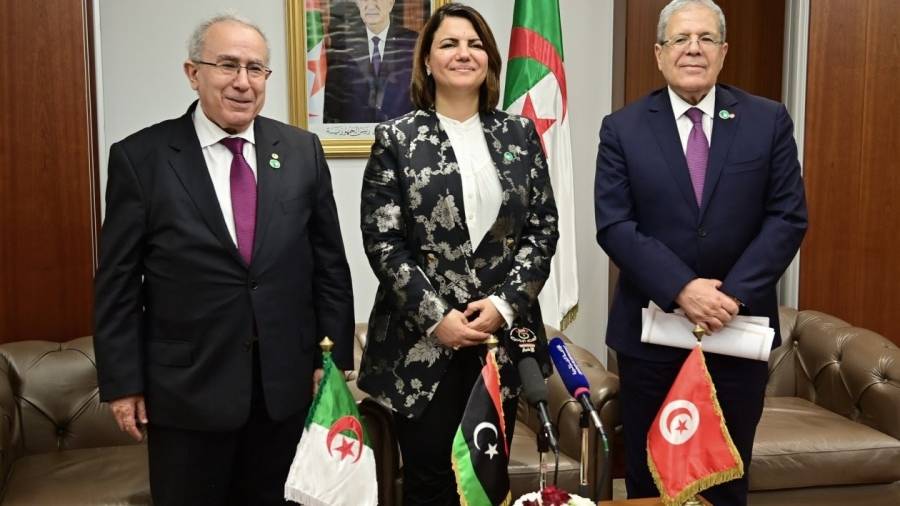 اجتماع ثلاثي لوزراء خارجية تونس والجزائر وليبيا